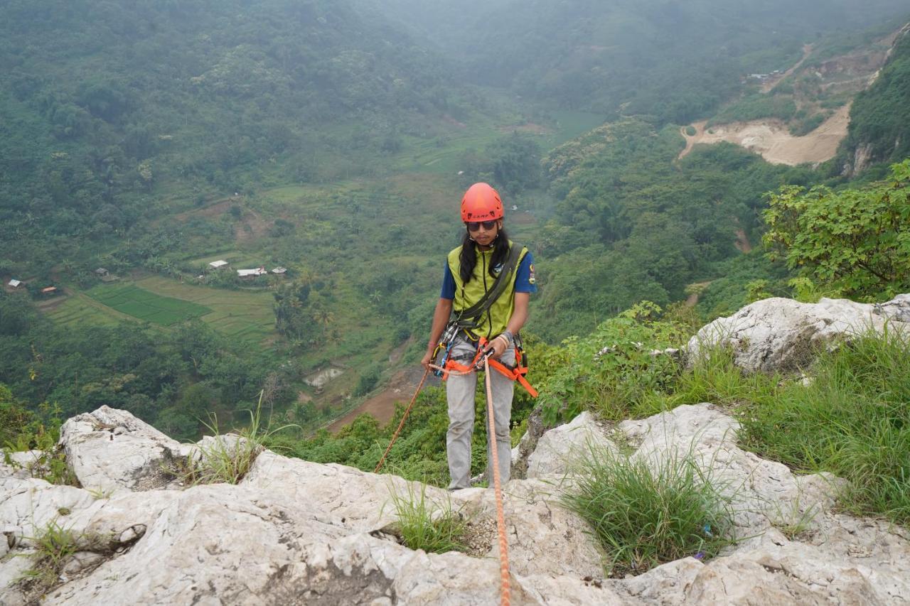 Oyo Homes 90917 Eco Tourism Geopark Padalarang Homestay Syariah Bandung Exterior foto